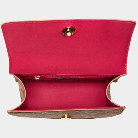 🎄Betsey Johnson GET CONVERSATIONAL SHOULDER BAG LEOPARD - Picture 5 of 6